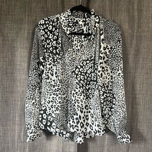 Black and white animal print sheer tunic size small